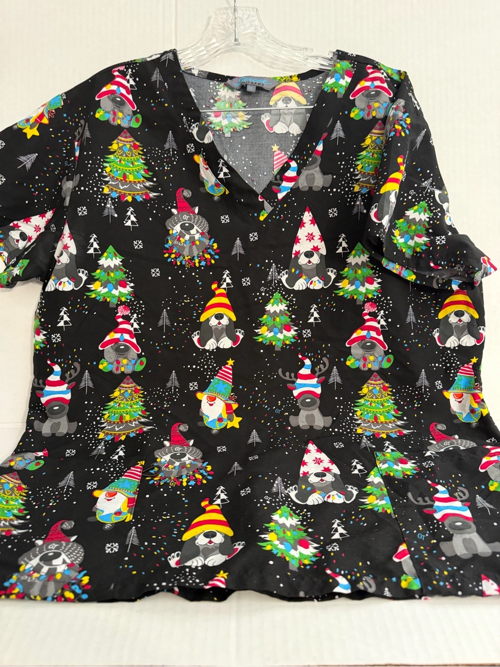 Serene Black Christmas Dog & Gnome Print V-Neck Scrub Top